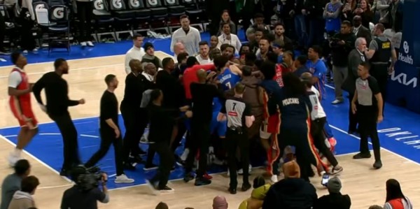 乐鱼leyu体育公司-NBA官方罚单：雷霆鹈鹕冲突多尔特费尔斯各罚2.5万美元 逃过禁赛